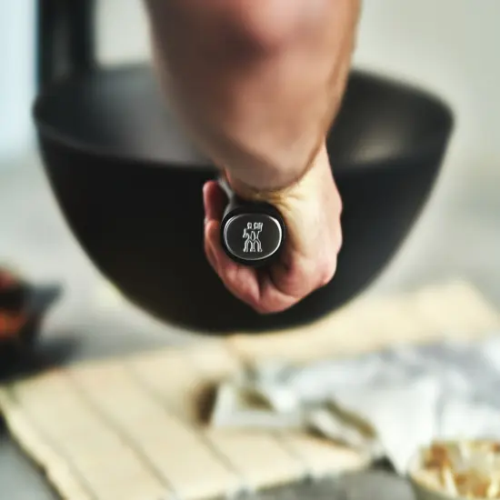 ZWILLING Madura Plus Aluminum 12-inch Nonstick Stir Fry Pan {4}