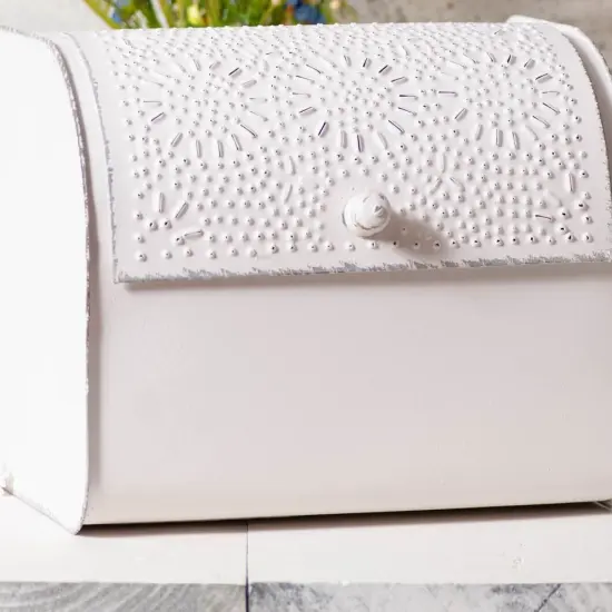 Irvins Country Tinware Bread Box in Rustic White {4}