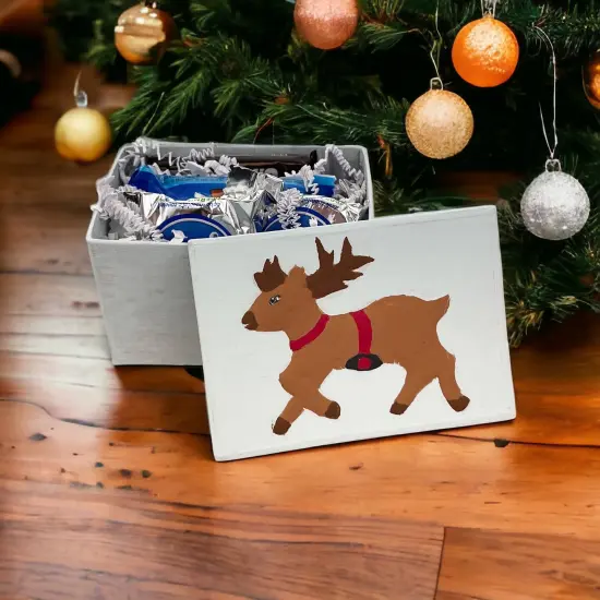 Value Pack of 36 Rectangular Box with Reindeer Embossed Lid {5}