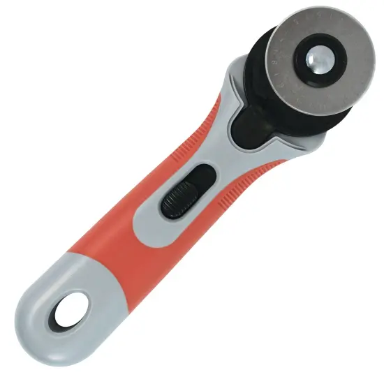 Realeather(R) Crafts Rotary Cutter {3}