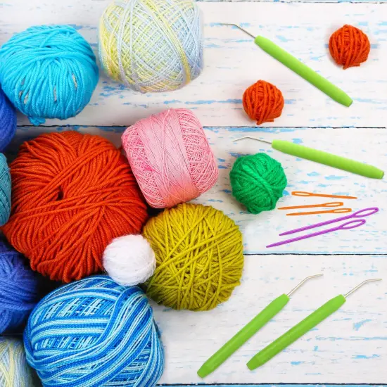 9 Pieces Knitting Loom Hook Crochet Needle Hook with Convenient Rubber Handles and Large Eye Plastic Sewing Needles for Knifty Knitting Knitter Crafts {5}