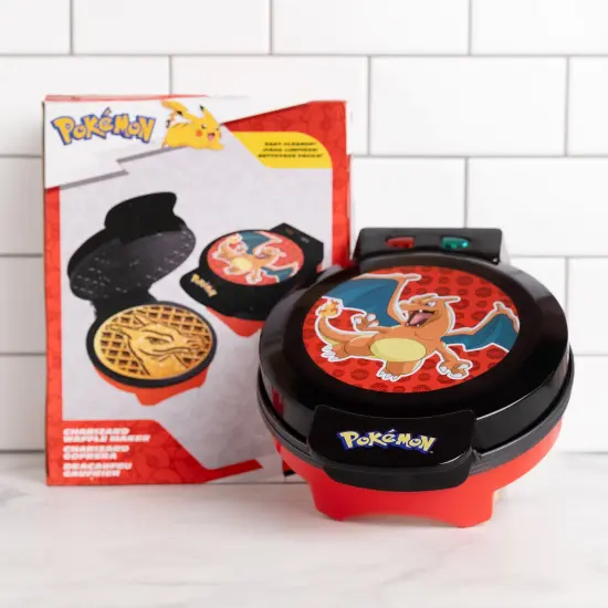Uncanny Brands Pok&eacute;mon Charizard Waffle Maker {5}