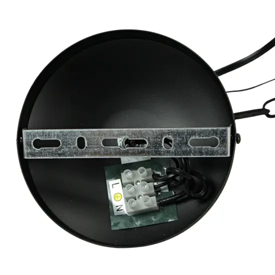 Industrial Pendant Lights - Versatile Lighting for Modern and Vintage Interiors {8}