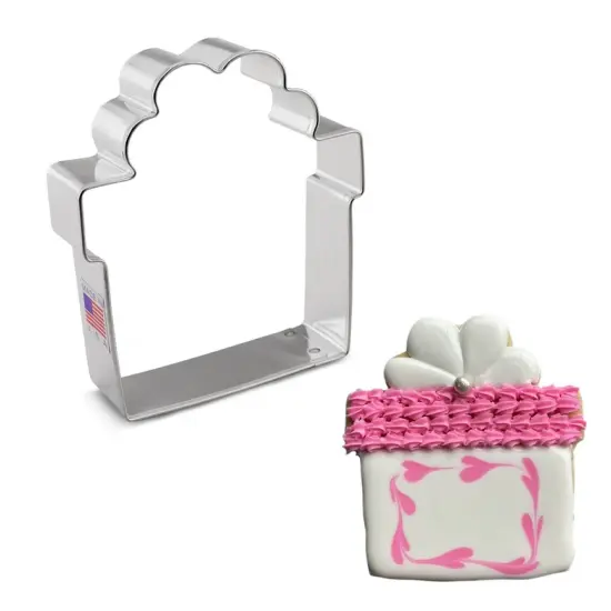Ann Clark Present with Bow Cookie Cutter {1}