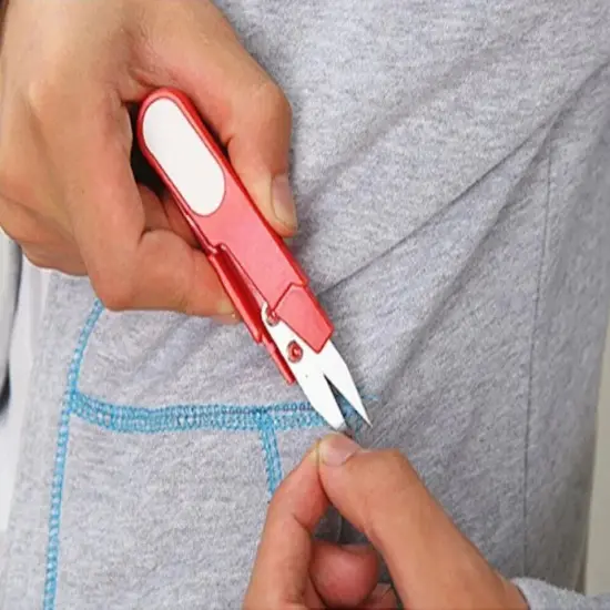 4-Piece Precision Embroidery Sewing Snips {3}