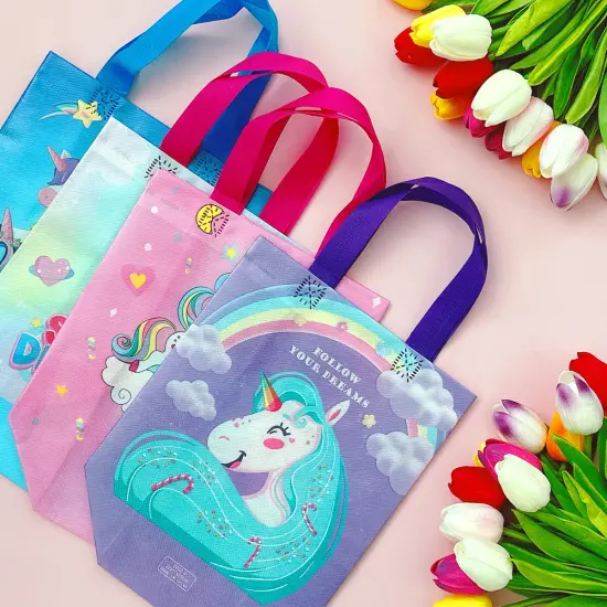 Wrapables Non-Woven Reusable Gift Bags with Handles for Parties, Birthdays, Favors and Treats (Set of 8) Unicorns {5}