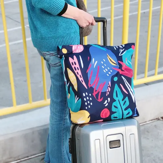 Wrapables Carryall Shopping Travel Tote Bag with Durable Ripstop Polyester - Foldable, Waterproof, and OEKO-TEX Certified Large, Dark Retro {3}