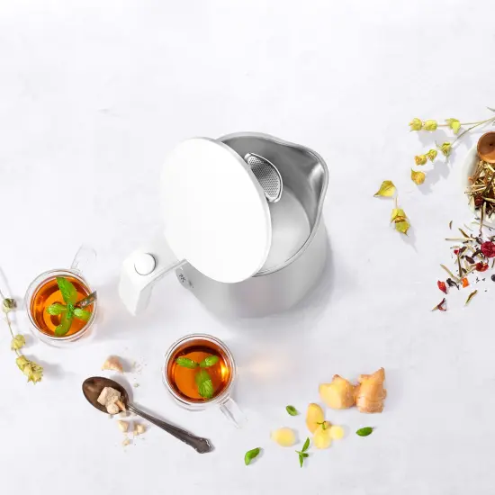 ZWILLING Enfinigy Cool Touch 1-Liter Electric Kettle, Cordless Tea Kettle & Hot Water {4}
