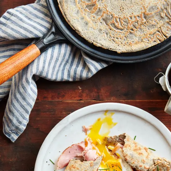 Staub Cast Iron 11-inch Crepe Pan with Spreader & Spatula - Matte Black {4}