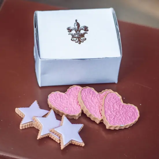 The Queen's Treasures 18 Inch Doll 6pc Hearts and Stars Frosted Cookies {1}
