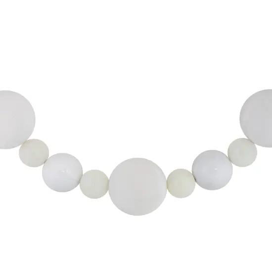 Northlight 3-Finish Shatterproof Ball Christmas Garland - 6' x 4" - White - Unlit {5}