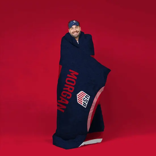 Sleep Squad US Women's Soccer Alex Morgan 60&rdquo; x 80&rdquo; Raschel Plush Jersey Blanket {5}