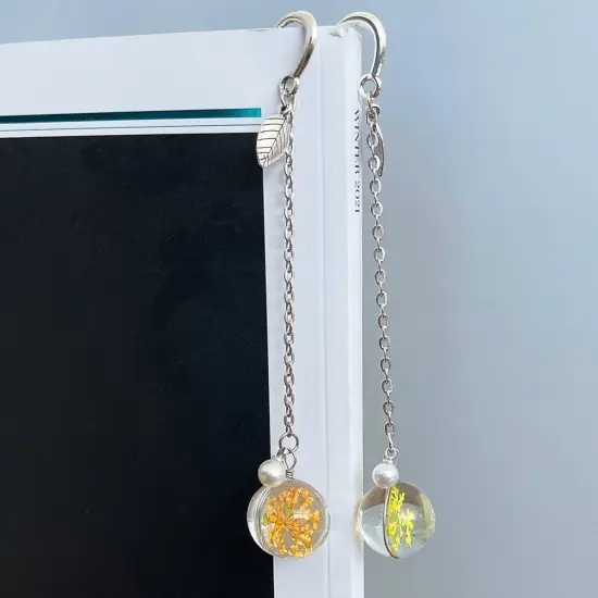 Wrapables Metal Leaf Bookmark with Charm for Book Lovers & Readers (Set of 2) Mint & Blue {11}