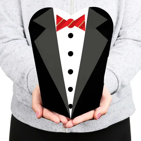 Big Dot of Happiness Red Carpet - Movie Night Party Favors - Gift Heart Shaped Favor Boxes for Women and Kids - Set of 12 {6}