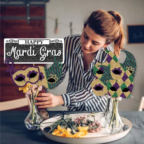 Big Dot of Happiness Mardi Gras - Masquerade Party Centerpiece Sticks - Showstopper Table Toppers - 35 Pieces {4}