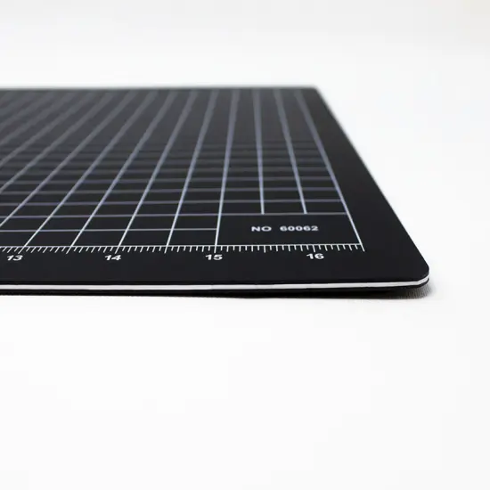 12" x 18" Self Healing Cutting Mat Green {6}