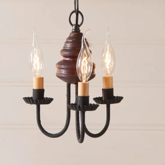 Bellview Chandelier in Plantation Red {4}