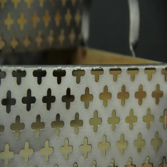 Set of 3 Rustic Metal And Wood Decorative Trays {4}