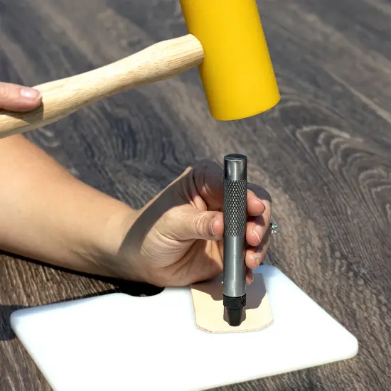 Realeather(R) Crafts Nylon Mallet-9oz {2}