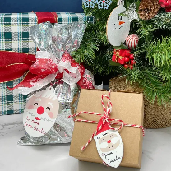 Wrapables 100pcs Decorative Santa Claus Tag Labels with Bakers Twine for Gift Labelling {4}