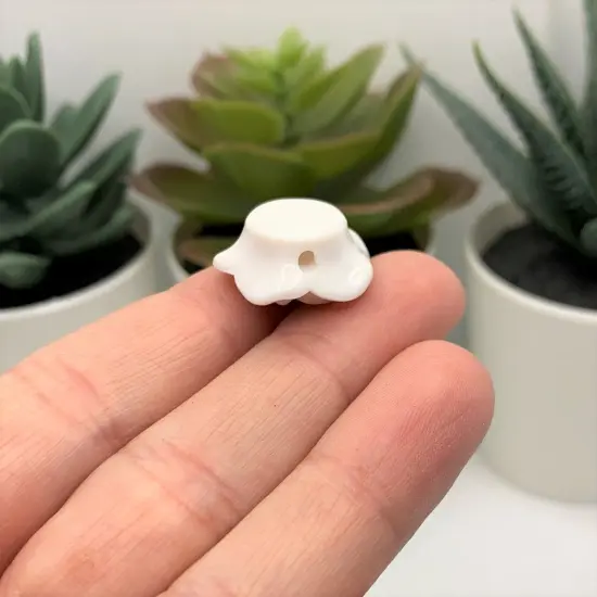 4, 20 or 50 Pieces: White Chunky Rose Flower Beads {5}