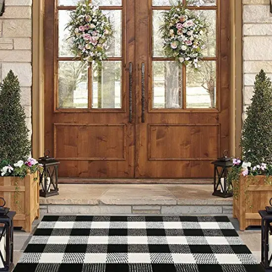 Buffalo Plaid Outdoor Rug, 27.5'' x 43'' Black and White Check Indoor/Outdoor Area Rugs, Layering Rug for Hello/Welcome Door Mat, Washable Cotton Woven Farmhouse Mat for Fall Front Porch D&eacute;cor {6}