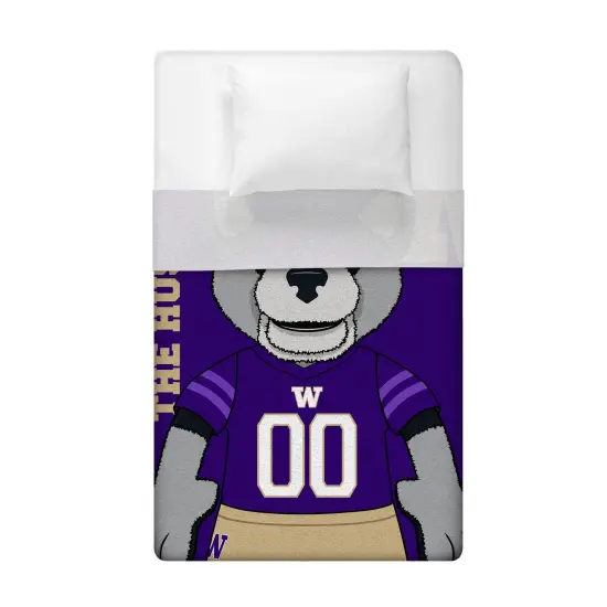 Sleep Squad Washington Huskies Harry the Husky Mascot 60&rdquo; x 80&rdquo; Raschel Plush College Blanket {3}