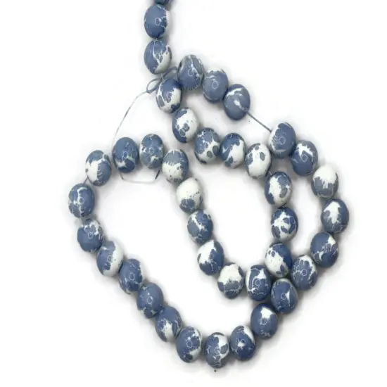 40 10mm White with Powder Blue Splatter Paint Smooth Round Glass Beads {5}