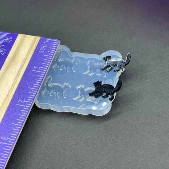 Scared Cat 2 Stud Earring Mid Size Silicone Mold (A8) {5}