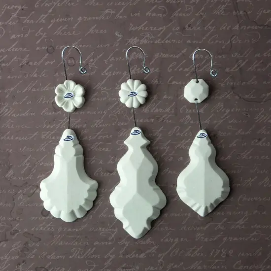 Prima Marketing Inc Relic & Artifacts Archival Cast Embellishments-Chandelier Pendants Iii - 655350941680 {1}