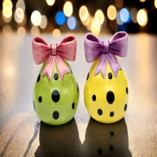 Ceramic Yellow & Green Dotted Salt & Pepper Shakers, Home D&eacute;cor, Gift for Her, Gift for Mom, Kitchen D&eacute;cor {2}