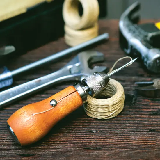 Speedy Stitcher(R) Deluxe Sewing Awl Kit {4}