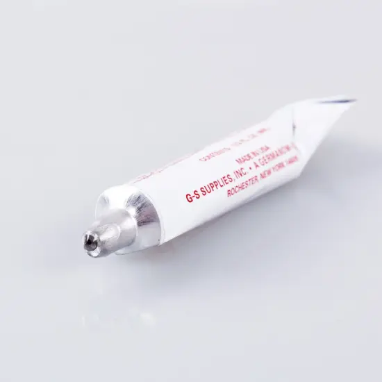 G-S Hypo Cement Glue with Applicator {2}