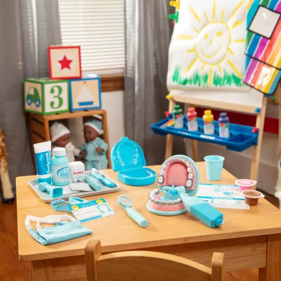 Super Smile Dentist Play Set {3}