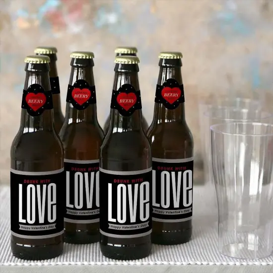 Big Dot of Happiness Conversation Hearts - Valentine's Day Decorations for Women and Men - 6 Beer Bottle Label Stickers and 1 Carrier {6}