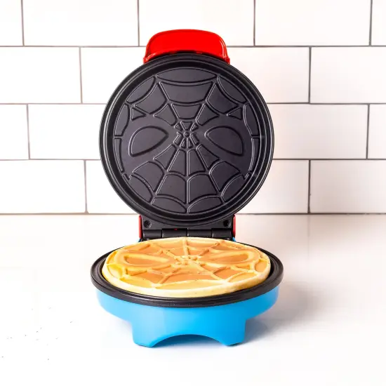 Uncanny Brands Marvel Classic Spiderman Waffle Maker {2}