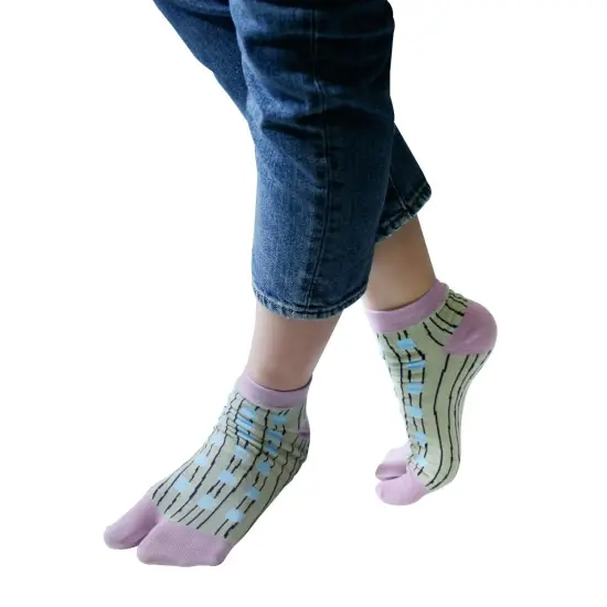 Wrapables Tabi Flip-Flop Socks (Set of 3), Ankle Length Playful Prints {3}