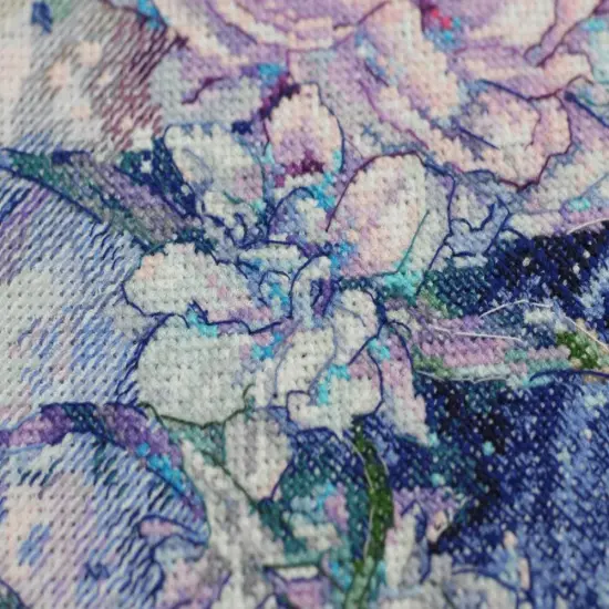 Cross-stitch kit White Legends {3}