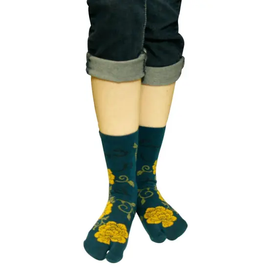 Wrapables Tabi Flip-Flop Socks (Set of 3), Rose & Peony, Dark Blue, Gray, Beige {3}