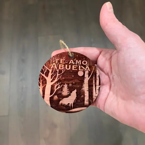 Te Amo Abuela Winter Wolf - Cedar Ornament {4}
