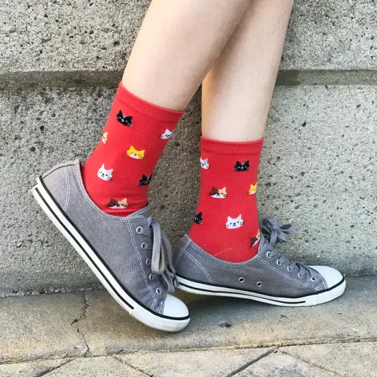 Wrapables Novelty Animal Print Crew Socks (Set of 5), Cat Face {3}