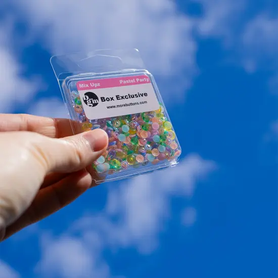 Buttons Galore Seasonal Craft Box- Spring Pastel Craft Supplies Sequins Kit {2}