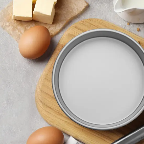 Last Confection Aluminum Round Cake Pans - Professional Bakeware {4}