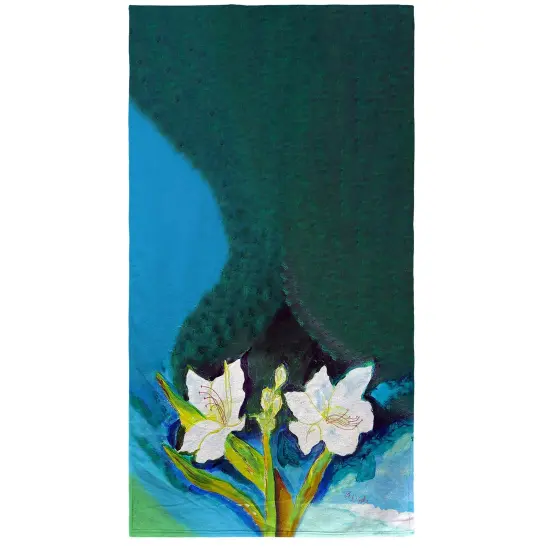 Betsy Drake White Lilies Beach Towel Multicolor {1}
