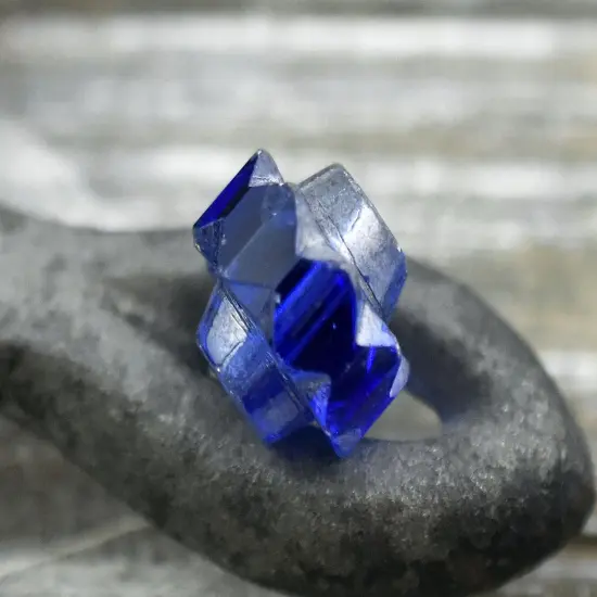 *4* 13x15mm Silver Washed Sapphire Faceted Crown Beads {4}