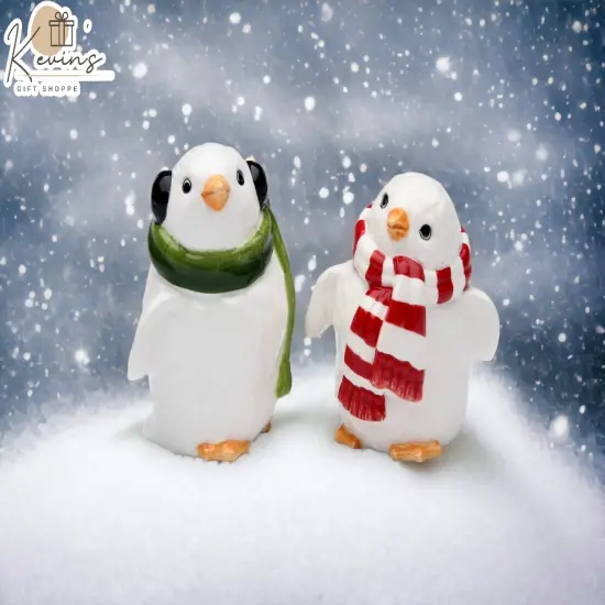 Hand Painted Ceramic Christmas Penguin Couple Salt & Pepper Shakers, Home D&eacute;cor, Gift for Her, Gift for Mom, Kitchen D&eacute;cor, Christmas D&eacute;cor {1}