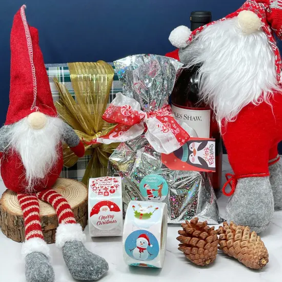 Wrapables Christmas Stickers Label Roll, Holiday Stickers for Sealing Cards, Envelopes, Gift Boxes, Festive Party Favors (500 pcs) Red & White {6}