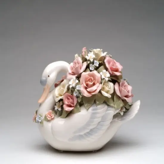 Ceramic Large Swan With Flowers Music Box, Home D&eacute;cor, Gift for Her, Gift for Mom, Wedding Gift {3}