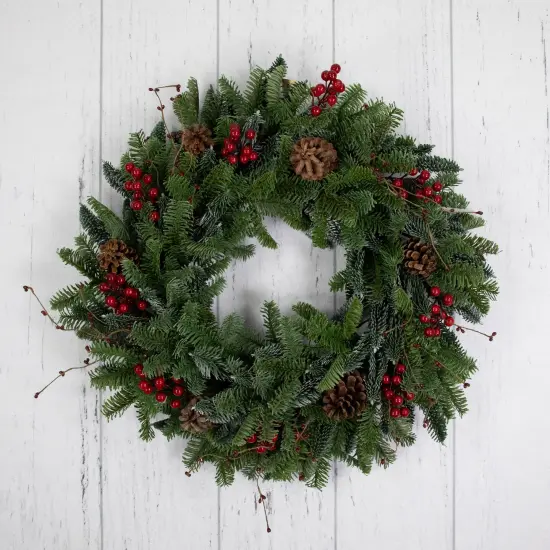 Northlight 30'' Red Berries and Pine Cones Christmas Wreath, Unlit Green {3}