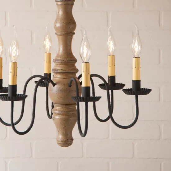 Gettysburg Chandelier in Pearwood {4}
